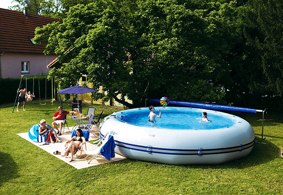 piscine-hors-sol-gonflable-3.jpg